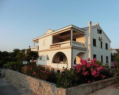 Apartments Biserka Punat Ngoại thất bức ảnh