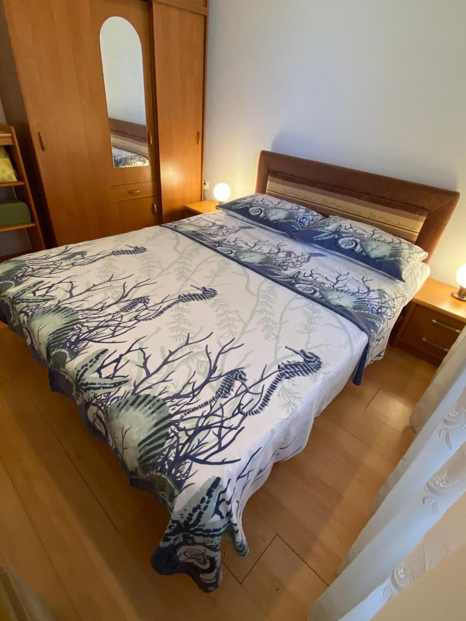 Apartments Biserka Punat Phòng bức ảnh